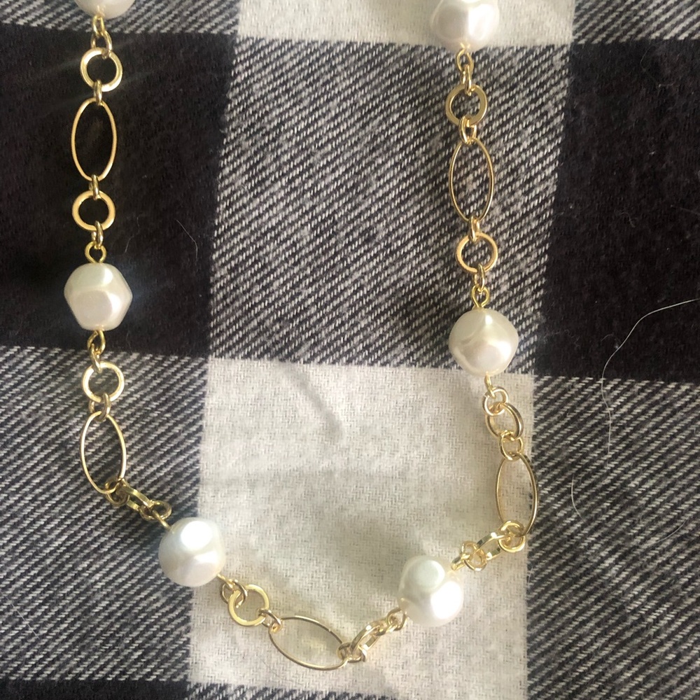 Pearl and Gold necklace